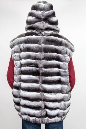 Marc Kaufman Presents a chinchilla vest with hood For Men from Marc Kaufman Furs New York,Fur coats in Baltimore, fur coats in Chicago, fur coats in Detroit, fur coats in Los Angeles, fur coats in Detroit, fur coats in orange county, fur coats in Atlanta, fur coats in Denver, fur coats in Dallas, fur coats in Seattle, fur coats in Portland, fur coats in Santiago, fur coats in Buenos Aires, fur coats in Caracas