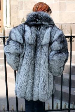 Marc Kaufman Furs Presents a preowned mint condition silver fox fur stroller from Marc Kaufman Furs New York,Argentina,United Kingdom,Austria,Denmark,Norway,Australia,Finland,Saudi Arabia,Oman,Kuwait,Jordan,Egypt