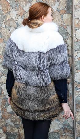 Marc Kaufman Furs Presents a white silver fox fur and cross red fox fur stroller from Marc Kaufman Furs New York,Argentina,United Kingdom,Austria,Denmark,Norway,Australia,Finland,Saudi Arabia,Oman,Kuwait,Jordan,Egypt