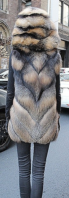 Cross Fox Vest Hood