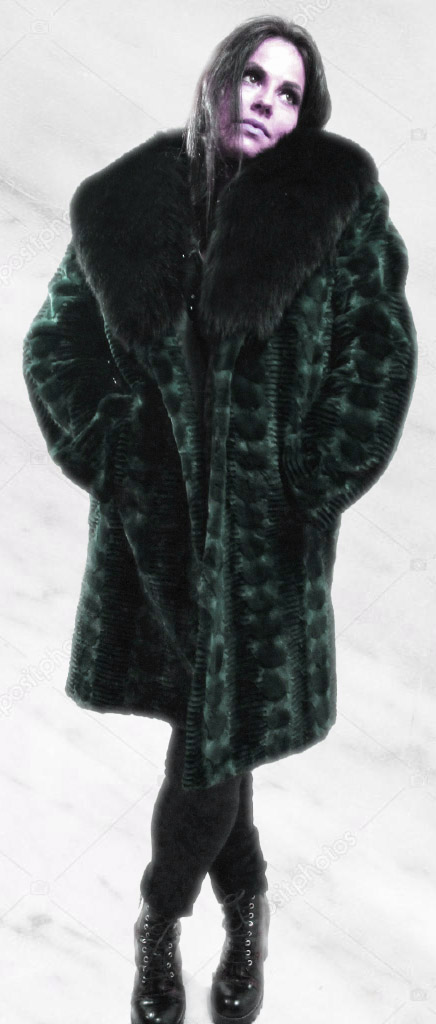 Green Lazor Cut Mink Fur Coat Black Fox Fur Collar