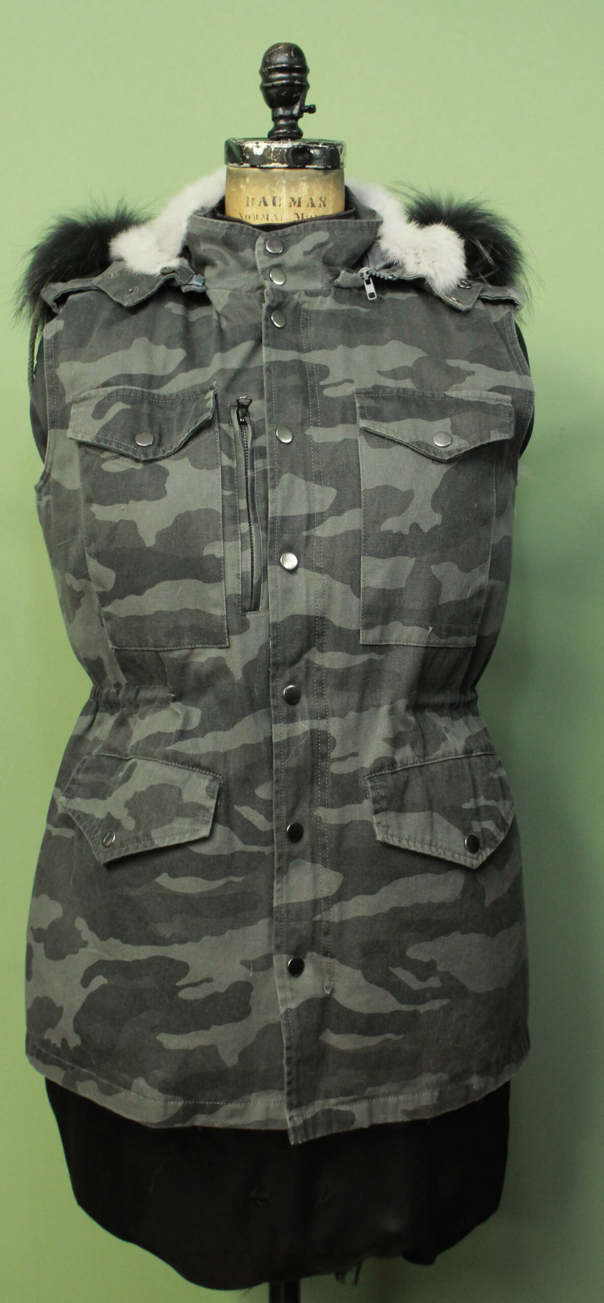 Grey Camouflage Vest Detachable Rabbit Fur Lining Detachable Hood