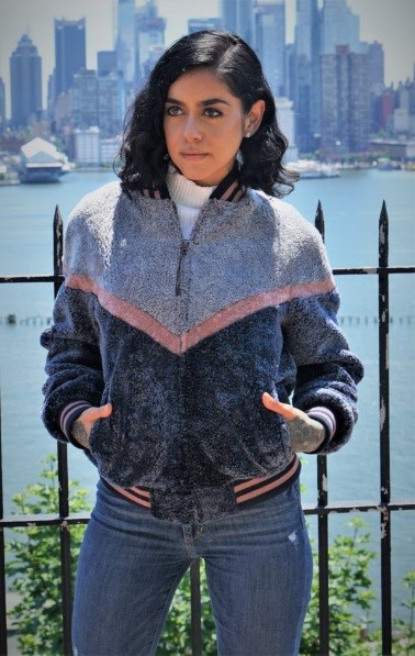 Women's Gray Blue Pink Fur Fashion Guide